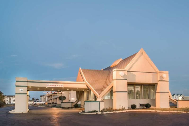 Red Roof Inn Richmond, In エクステリア 写真