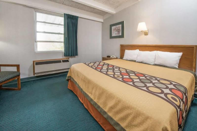 Red Roof Inn Richmond, In エクステリア 写真